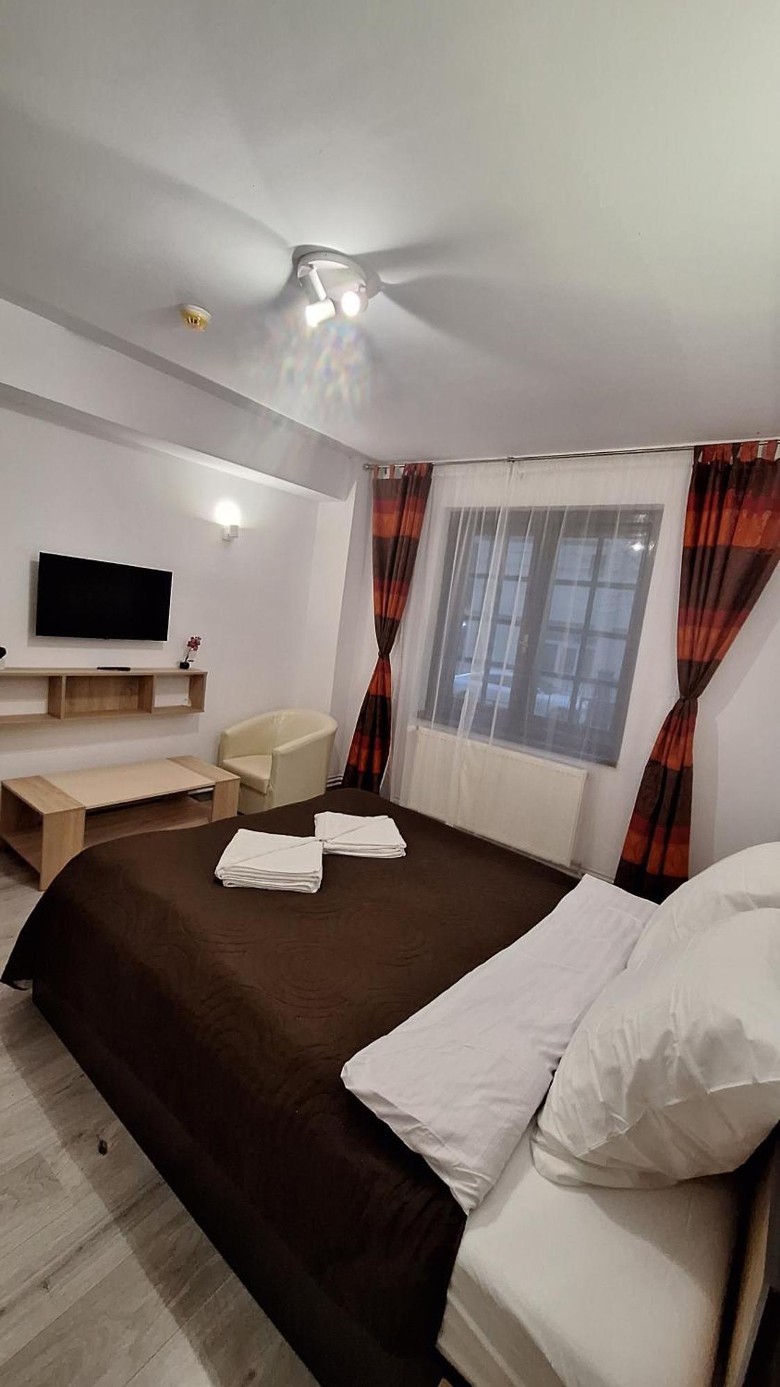 Casa Antonia Hotell Azuga Exteriör bild